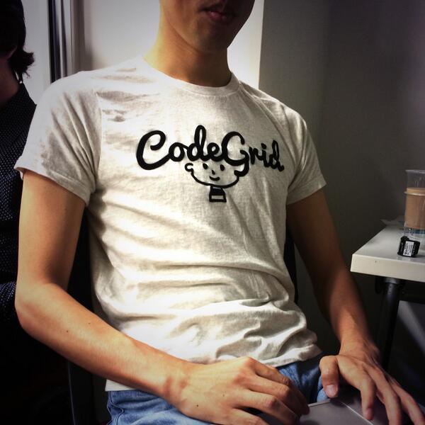 nakajmg's tweet image. #htmlday 良いシャツ着てる人がいますねぇ