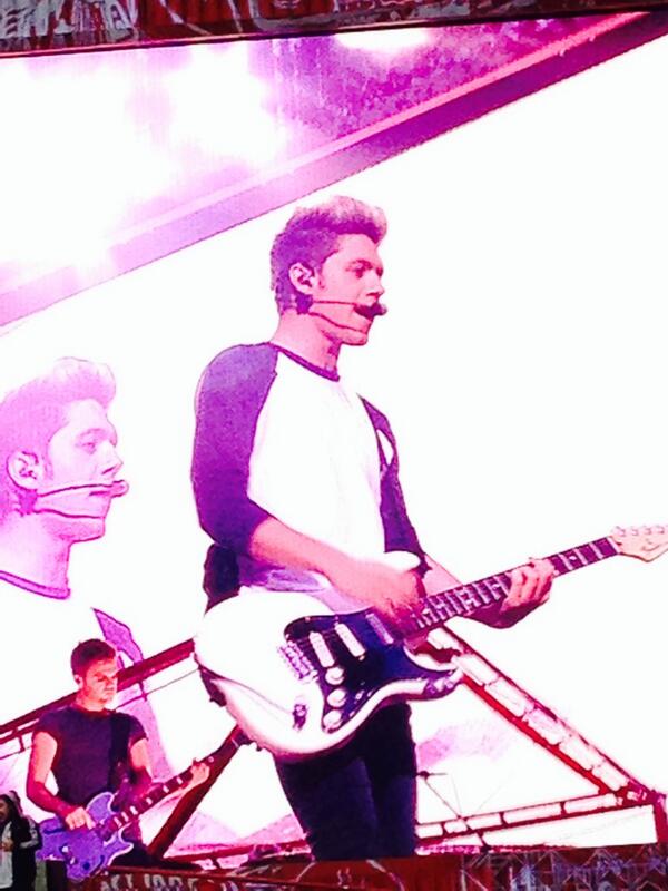 OneD_Girl1's tweet photo. #1DSweden2014 http://t.co/vtpWoaOPPW