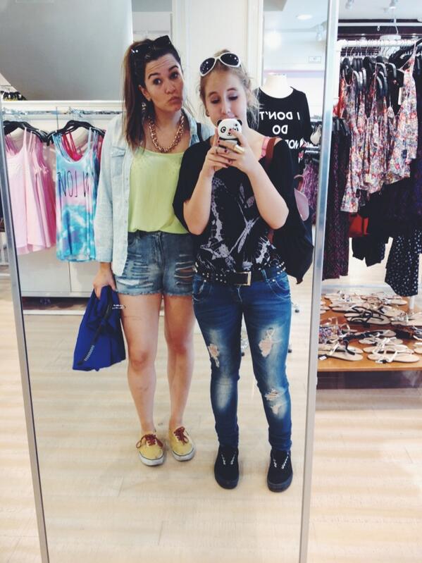 manondelafosse's tweet photo. mon amour d'acolyte 💋💗 http://t.co/VJxYilm2O4