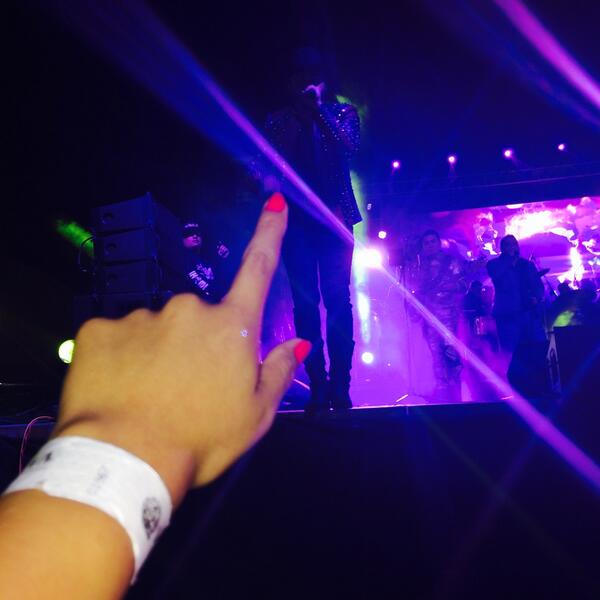 iAmAbiding's tweet photo. @gerardoortiznet VIP anoche ❤️💋 http://t.co/GpdrzGaWZs