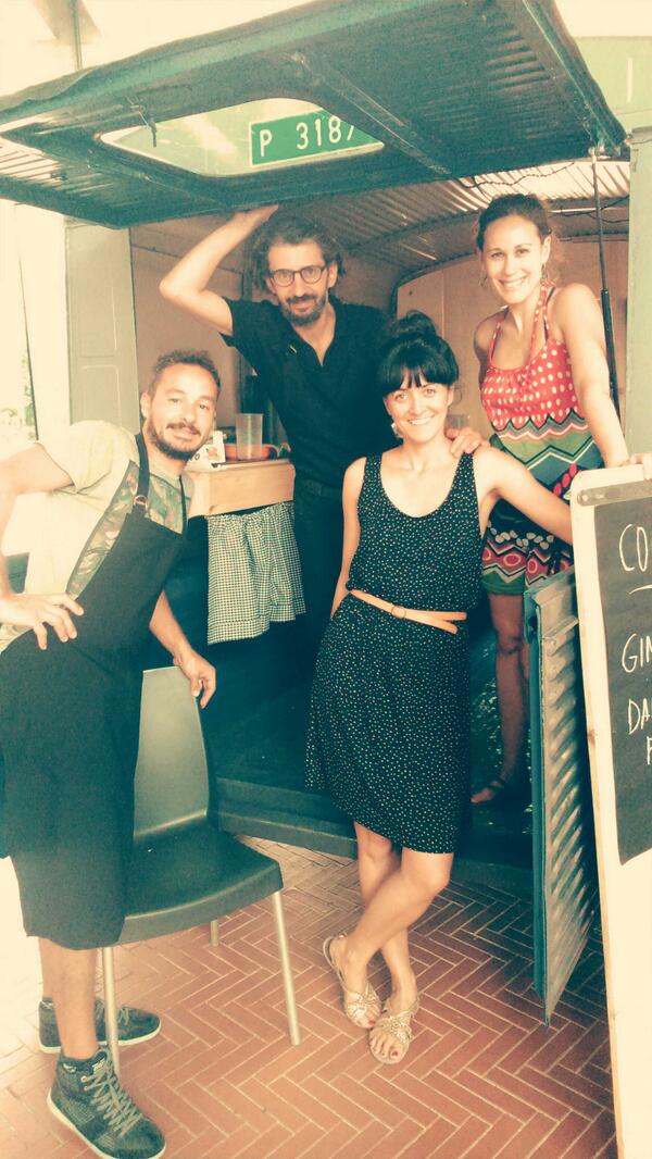 latinapaterson's tweet image. Menuda Vida y colaboradores: fooddesign y cocina orgánica hoy dándolo todo en @medialabprado #foodlab #Festilab