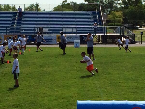 Dora Castro-Ahillen tweet media