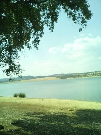 chizocon's tweet photo. Aki estamos "@AncioMontse  y yo en la playa de los pobres aunk aki se ests mejor http://t.co/FAyko0LI98