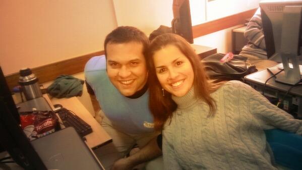 mardemza's tweet image. La parejita del #CursoHTML5 #HTML5 c/ @salvabasile