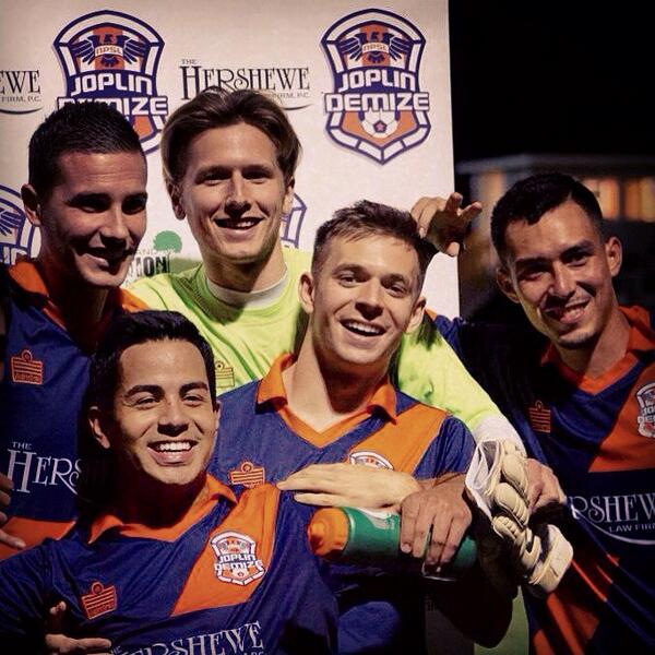 VUMSO's tweet image. Them Joplin boys #demize #summerfooty @vumso @ZanesWorId @JAidoud @dcalix7 #jesseortiz