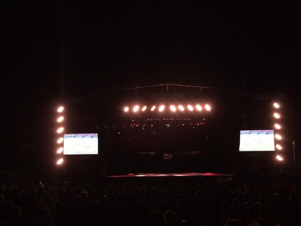 samwhealey's tweet photo. Game on. Down load stage two. #ComeOnEngland http://t.co/QVsDjkno1R