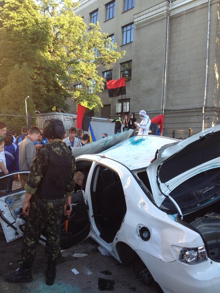 BqHDL5lIIAA1rsN.jpg:large