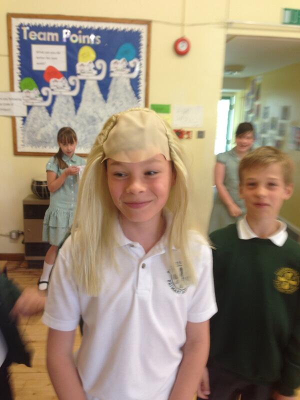 CarrollClass's tweet photo. The things one must do for the arts! http://t.co/y9Vm4CWYfb
