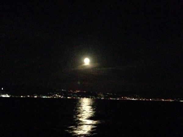 fsherman35's tweet photo. Deniz ve mehtap sordular seni nerededin❤️💙⚓️❤️⛵️@canan1405 http://t.co/0BYO70N6FE
