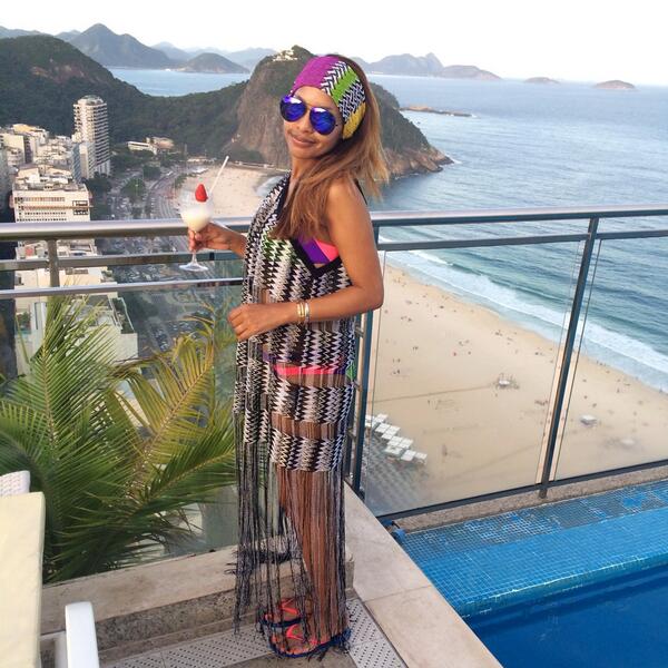 WinonahDejong's tweet photo. My view 🍹🏊🌊 #soblessedtobehere #WorldCup2014 #Rio #brasil #holland 🙏💋✨ http://t.co/vnHdS8ptqi