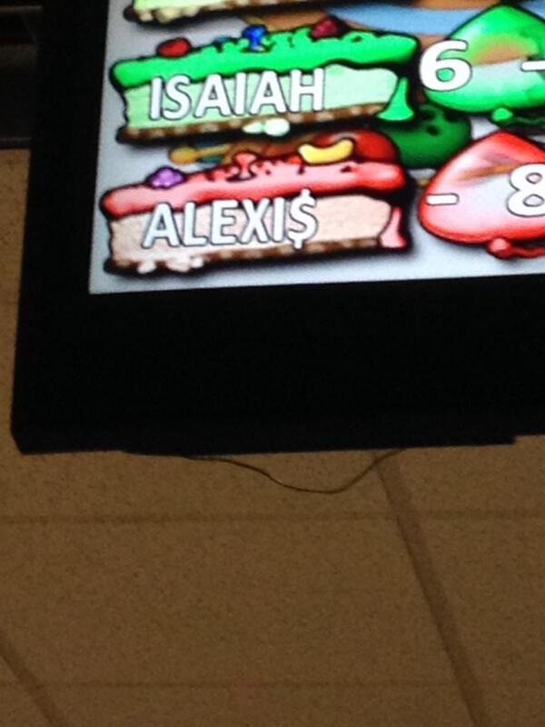 Awklexi's tweet image. #PreOrderBossOniTunes 😂👍😂😂