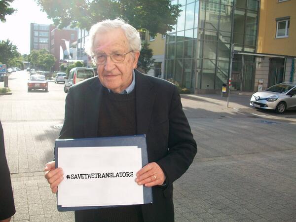 Alex_Cobo's tweet photo. NOAM CHOMSKY SE SOLIDARIZA CON LOS ESTUDIANTES DE TRADUCCIÓN DE LA UCO. #SaveTheTranslators http://t.co/xoX1cCxpDD