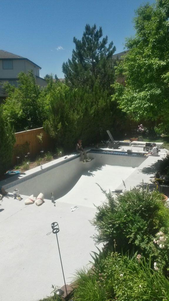 MMCUSTOMPOOLS's tweet image. Saturdays are for swimming pool renovations. #replaster Highlands Ranch CO.