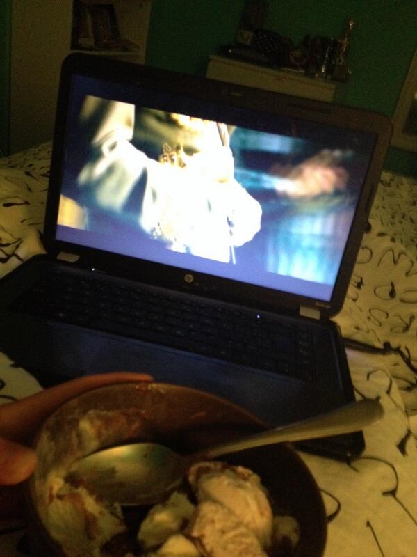 NikkiTaylor07's tweet photo. our night💗 @romymanolakos http://t.co/dW8L1j935L