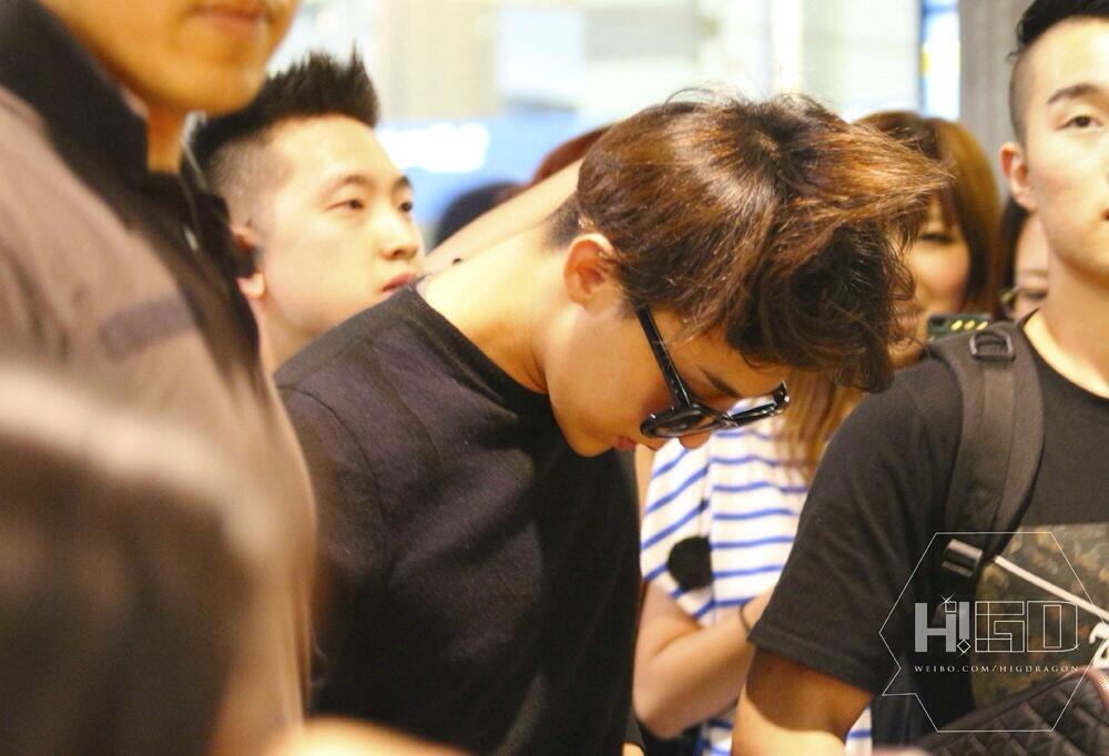 BqIVWkkCAAAZgq3.jpg:large