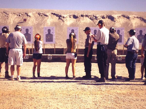 Juicy_Jay3's tweet image. When the Sun comes out we bring our guns out 🔫😏 #frontsight