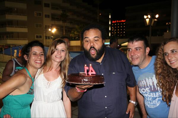event_one's tweet photo. #JeanWaveSession #LiveWave @carlosjean #happybirthday #enjoythesession @eventOneFoto @eventone_pmi #topfotos http://t.co/D1h9HaHqeP