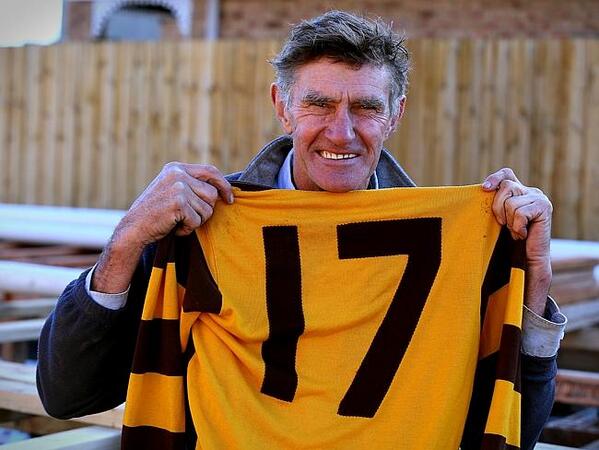 superfooty's tweet photo. Who is the best No.17 ever? See an interactive team of No.17s & cast your vote http://t.co/NplRSMbfa6 #GreatestNumber http://t.co/UGwaHBBRdB