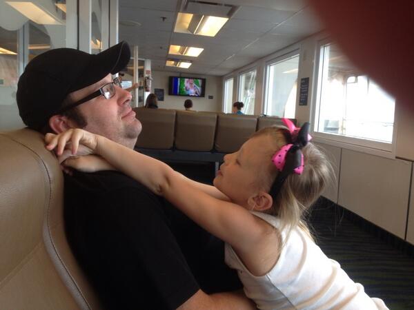 Wolfslobberhat's tweet photo. #Postyourpop http://t.co/Zw9S6Ob3h8