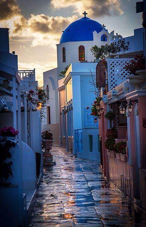 SantoriniTour's tweet image. Good morning from the beautiful street of Santorini island!! 
#santorini #sunrise #goodmorning #beautiful