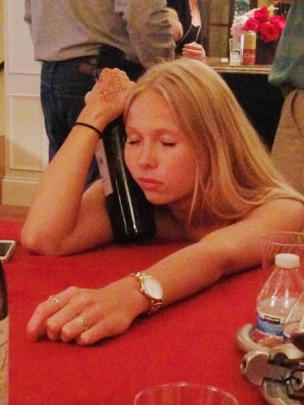 bryan4576's tweet photo. She'll do great things #gradpartay #freewine http://t.co/WdrGgn9lsI