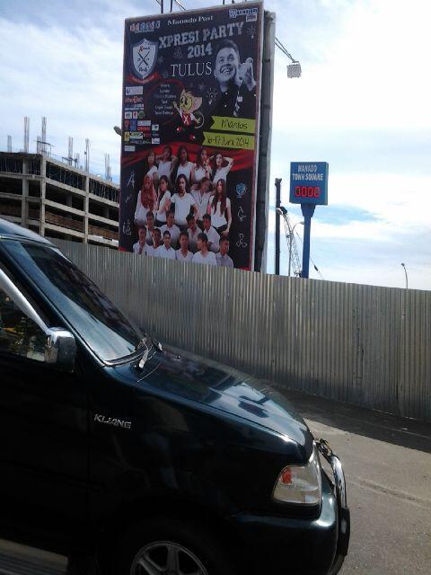 zetizen_mp's tweet image. How cool they are! #XpresiParty2K14  #NatashaModelingCompetition