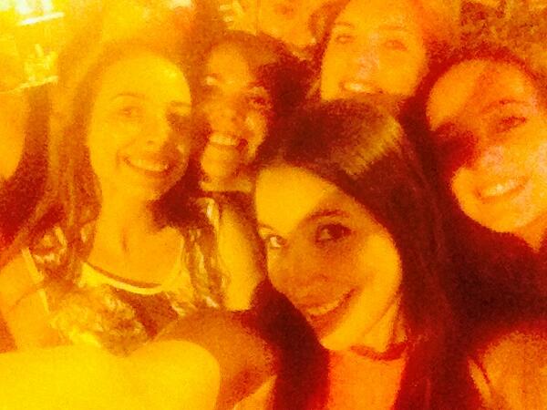 _SaraMoreno_'s tweet photo. Qué felisss me hizo anoche la gente de @FallaPolo #teníaquedecirlo 💛😊 http://t.co/a6cOqIuzYM
