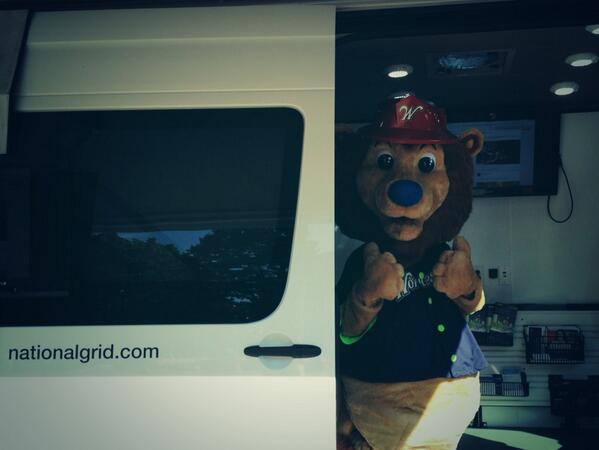AnthonyAromando's tweet image. Jake the Lion of @WooBaseball stopped by the @nationalgridus #CommunityAssistance Van during #runworcester!