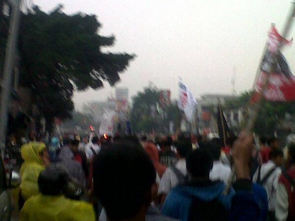 ini 1 lagi potopoto nya <a href="/TeladanAllBase/">Teladan305AllBase</a>