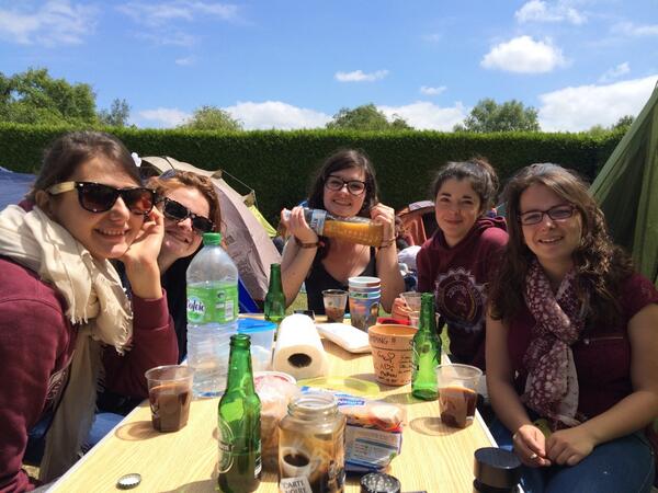 MARAVALLea's tweet image. Trop posseeyy le camping !! :) #camping #Lancieux #soleil #vacances