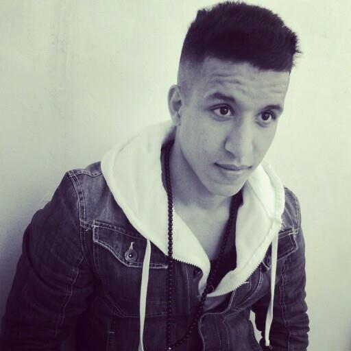 blezeeri tweet picture