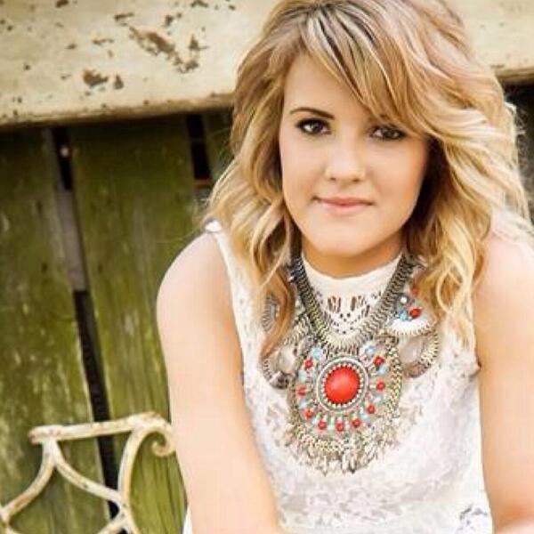 AmberCIsPerfect's tweet image. We need to find a name for ambers fan base any ideas @ambercarrington I love you so much. Your gorgeous