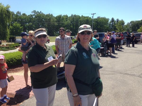 NHGSA1's tweet photo. We're at it again today, come eat ribs until 4! #RibfestNH http://t.co/cQNltHpmjC