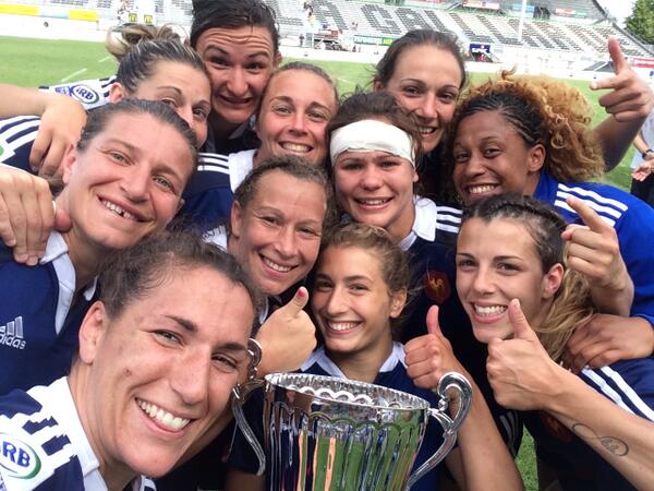 FranceRugby's tweet photo. #France7féminines Parce que c'est une juste récompense du travail, juste un mot MERCI ! @SevensWomenGPS #Brive2014 http://t.co/QME8eXjFFv