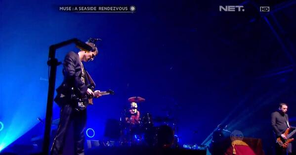 mdtvindonesia's tweet photo. Di Album Muse The Resistance ini, lagu mana yg menjadi favorit km? #MUSEonNET http://t.co/3ZPyNeexnd