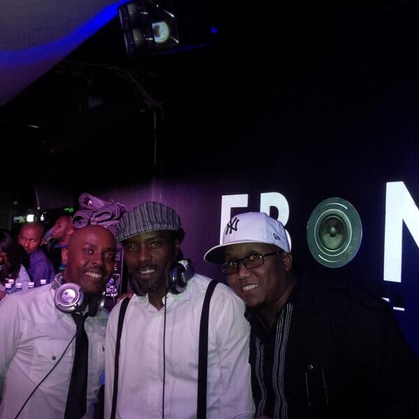 EbonyLoungeNBI's tweet image. Great Party Last Night at @EbonyLoungeNBI with @ThaPASystem @DeejayADRIAN @djpinye @AmorThige