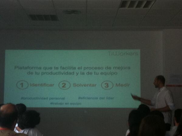 dansanchezp's tweet image. Viendo a @javycc y el proyectaco #TiWorkers #ALLSTARTUP4
