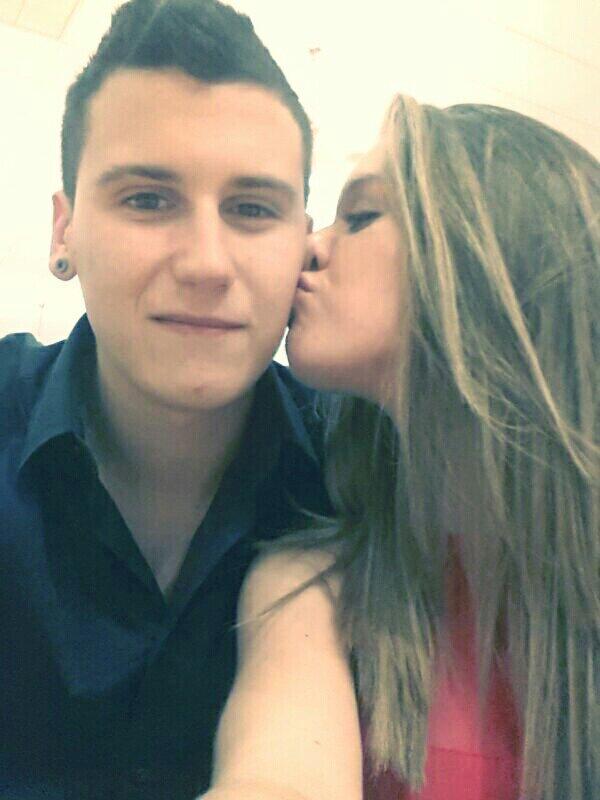 Carleta95's tweet photo. Lo mes gran de la meua vida, T'estime molt♥ #30mesiuuuus! @Francorbera8 http://t.co/DGYLoJUVR7
