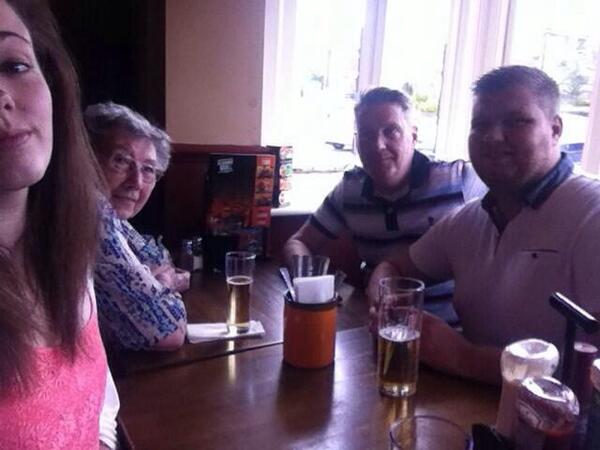 OllieBear7's tweet image. Family meal our for #FathersDay and my sister @kiahknight16 birthday at the #Rodmill #FootLongDog #ChilliChips