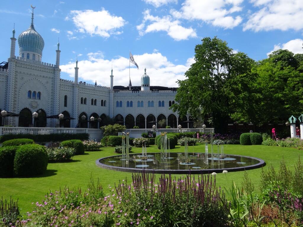 BqMJ5zVCUAEsj5E.jpg:large