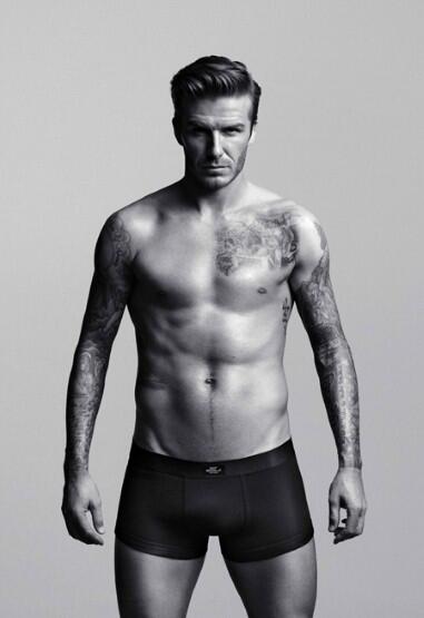 GalanesHot's tweet photo. David Beckham un #papá mmmm.... #DiaDelPadre http://t.co/1XONT8XZly