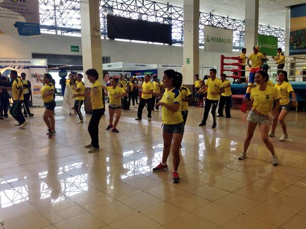 Loja activa la #Expodeportes2014 con bailoterapia! #EcuadorEjercítate