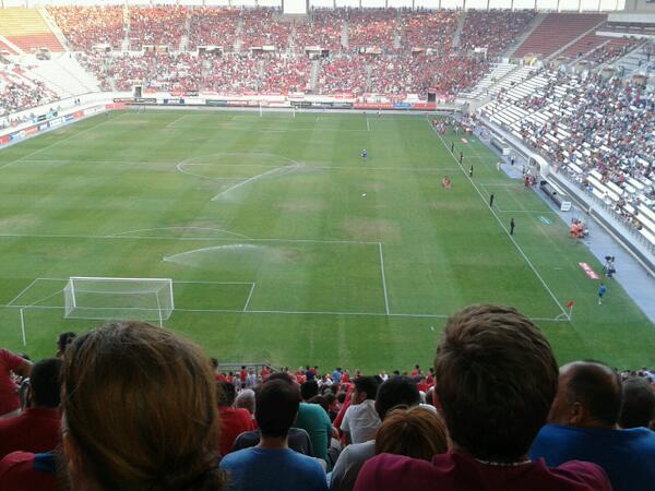 Carlos_GR14's tweet photo. Viendo el murcia-cordoba vamos murcia a ver si los cordobeses se van llorando jajajajjaja http://t.co/EVBm4qUOIq