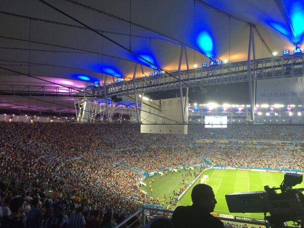 jtouboulSIC's tweet photo. Argentina, capitale Maracana http://t.co/YpNVsRblGP