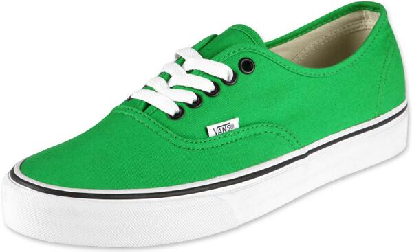 offertsport's tweet photo. 50 RT para entrar en el sorteo de unas Vans a elegir color entre Rojo, Verde, Azul y Negro. http://t.co/B6ETcSSatU
