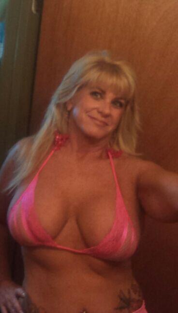 To all the Sexy Big Daddy's much luv going out to you today! http://t.co/Yx79xyPxIq