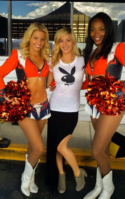 Ran into these lovely ladies at the Denver event on Friday ? SCORE! 
GOOOO BRONCOS ?
@Broncos @BroncosCheer