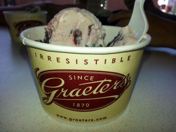 GeneStein's tweet photo. @HiddencashLou Great way to spend some cool QT... http://t.co/654n5aXItk