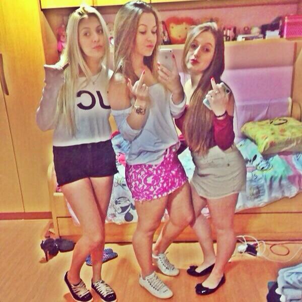 Amo mais q lasanha 👌💕💥💣😜😁 @_vitavares @naatasha_x