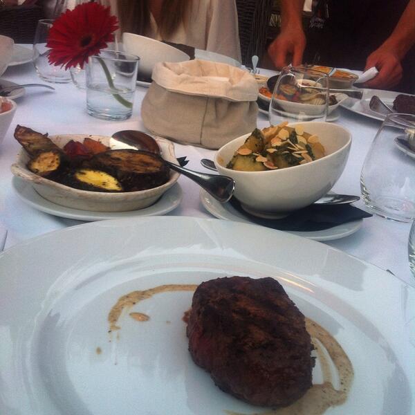 hanar__'s tweet image. Steak sweats (so worth it)